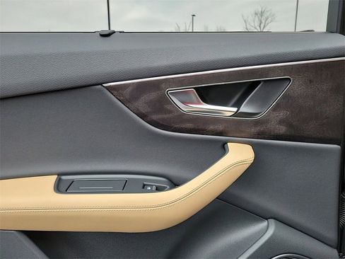 Used 2025 Audi Q7 2.0T Premium Plus w/ Premium Plus Package image 16