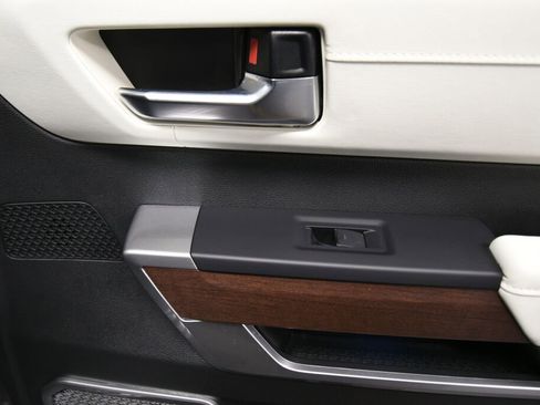 Certified 2024 Toyota Sequoia Capstone image 27