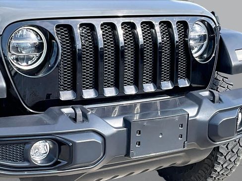 Used 2022 Jeep Wrangler Sport AWD/4WD image 25