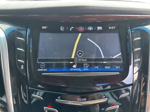 Used 2018 Cadillac Escalade ESV Luxury AWD/4WD image 36
