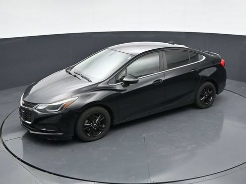 Used 2016 Chevrolet Cruze LT w/ LT Convenience Package FWD image 32