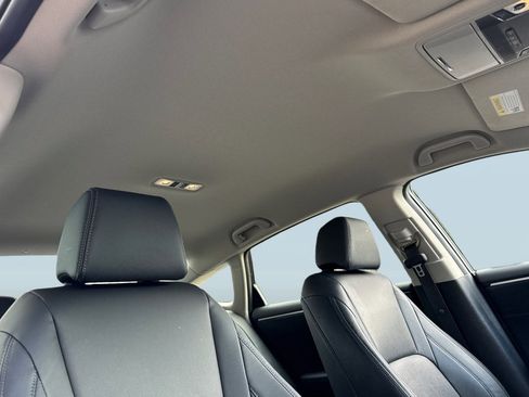 Used 2020 Honda Clarity Touring image 25