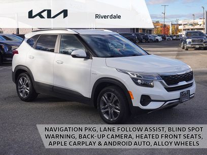Used 2023 Kia Seltos S w/ Navigation Package