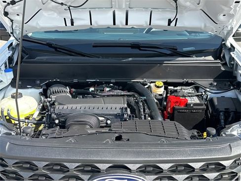 New 2025 Ford Maverick XLT w/ XLT Luxury Package image 41