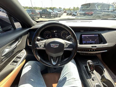 Used 2021 Cadillac XT4 Premium Luxury w/ Sun And Sound Package AWD/4WD image 30