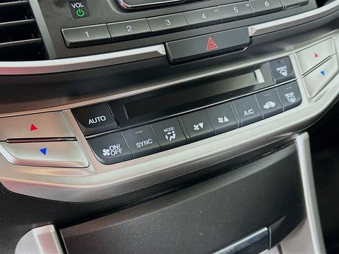 Used 2014 Honda Accord Sport image 15