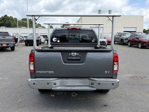 Used 2016 Nissan Frontier SV w/ SV Value Truck Package RWD image 6