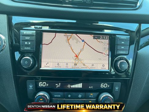 Used 2021 Nissan Rogue Sport SL w/ Premium Package FWD image 17