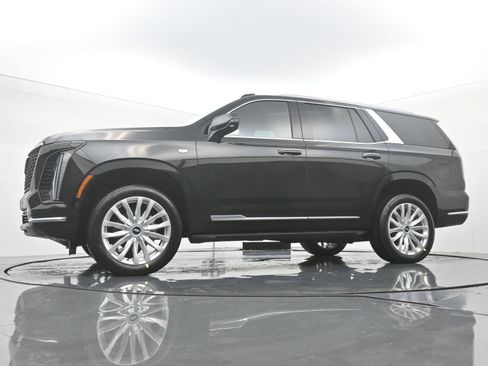 New 2026 Cadillac Escalade 4WD w/ LPO, Floor Liner Package image 16