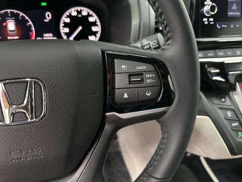 Used 2025 Honda Odyssey EX-L image 17