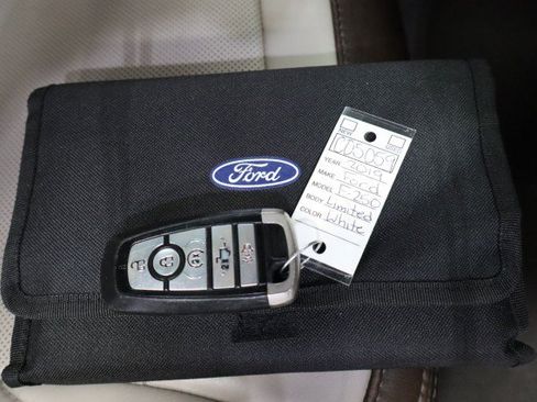 Used 2019 Ford F250 Limited w/ FX4 Off-Road Package AWD/4WD image 63