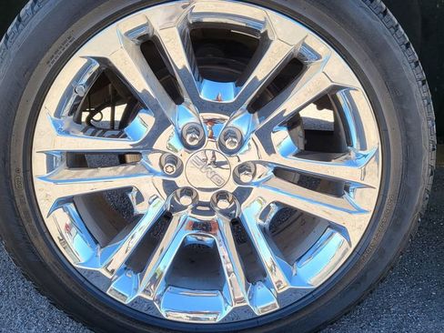 Used 2019 GMC Yukon XL SLT w/ Premium Edition image 15