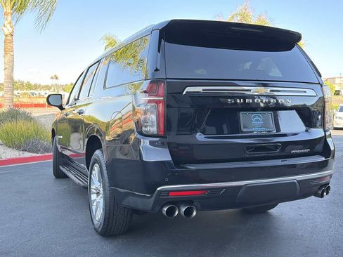 Used 2023 Chevrolet Suburban Premier RWD image 6