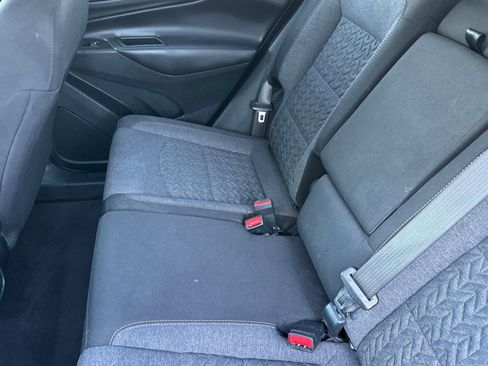 Used 2022 Chevrolet Equinox LT image 12