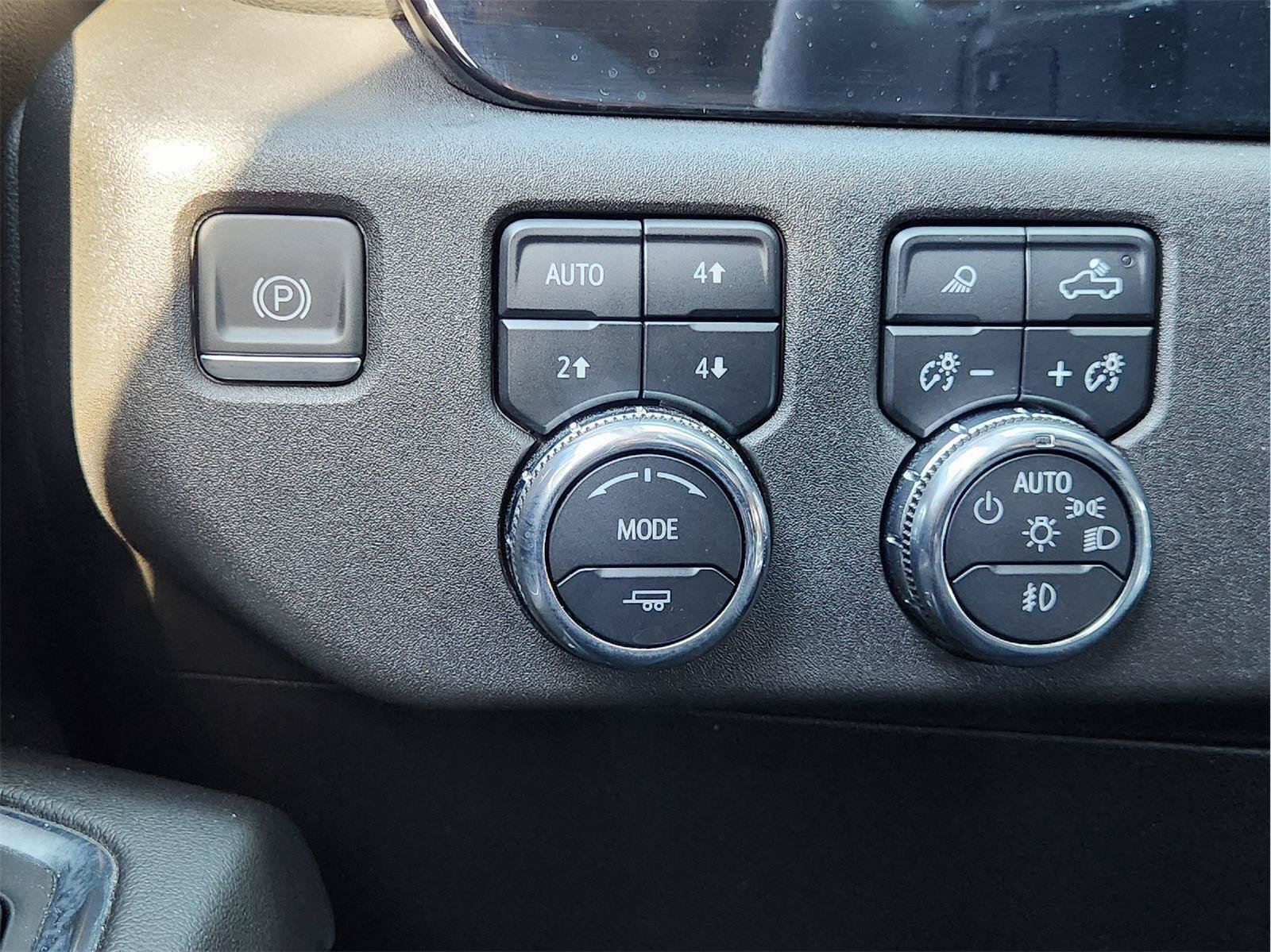 Used 2024 GMC Sierra 1500 Elevation w/ Elevation Premium Package AWD/4WD image 20