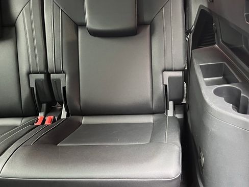 Used 2021 Volkswagen Atlas SE w/ Panoramic Sunroof Package image 15