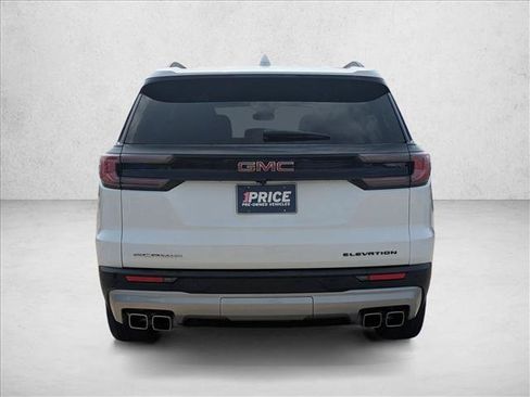 Used 2024 GMC Acadia Elevation w/ Luxury Package FWD image 6