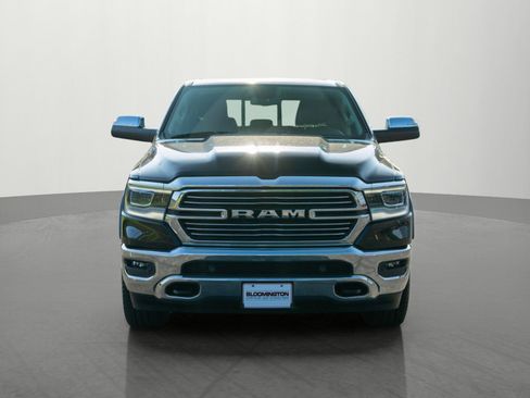 Used 2019 RAM 1500 Laramie AWD/4WD image 2