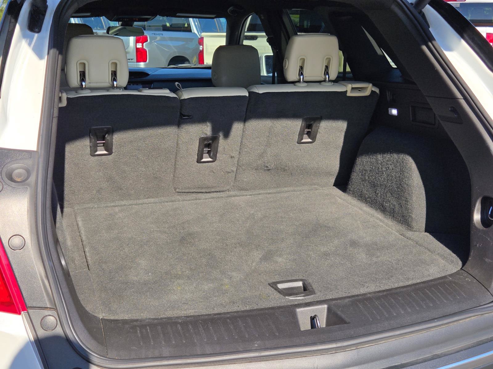 Used 2019 Cadillac XT5 FWD image 13