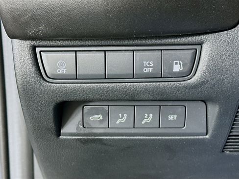 Used 2025 MAZDA CX-50 AWD 2.5 Hybrid w/ Premium Pkg image 17