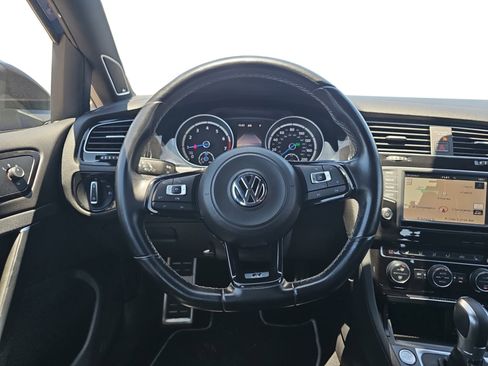 Used 2017 Volkswagen Golf R 4-Door AWD/4WD image 13
