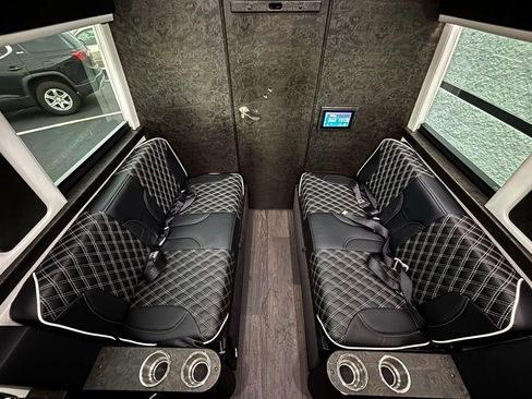 Used 2019 Mercedes-Benz Sprinter 170 w/ Driver Convenience Package image 37