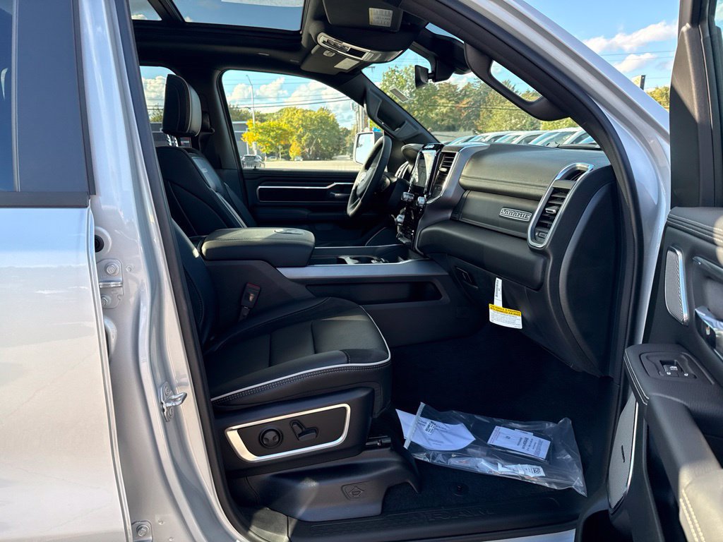 New 2027 RAM 1500 Laramie w/ Night Edition AWD/4WD image 28