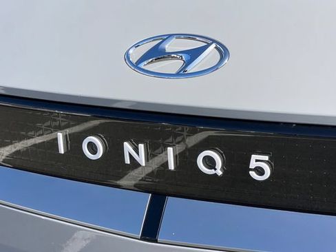 Certified 2024 Hyundai Ioniq 5 SEL RWD image 35