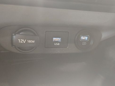 Used 2023 Hyundai Elantra SEL w/ Convenience Package FWD image 13