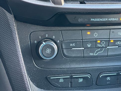 Used 2020 Ford Transit Connect XLT image 27