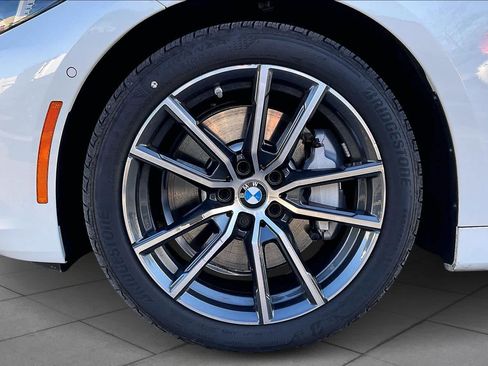 Used 2025 BMW 430i xDrive Coupe w/ Premium Package image 10