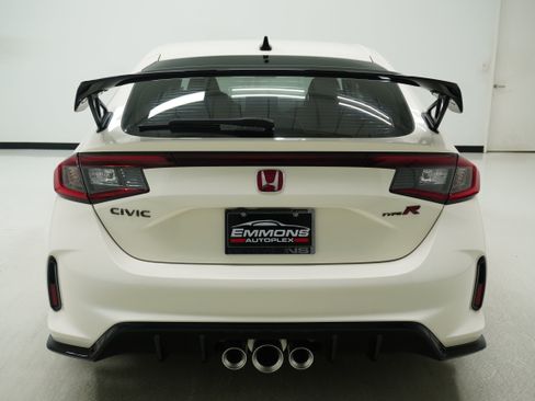 Used 2025 Honda Civic Type R image 5