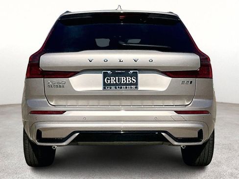 New 2026 Volvo XC60 B5 Ultra w/ Protection Package Premier AWD/4WD image 7