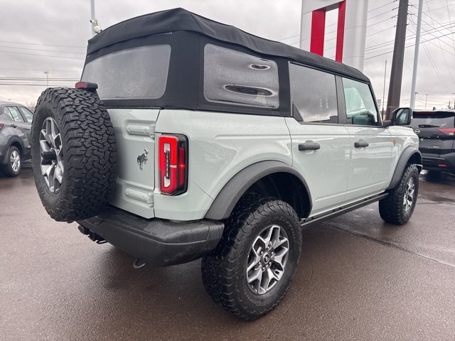 Used 2023 Ford Bronco Badlands AWD/4WD image 5