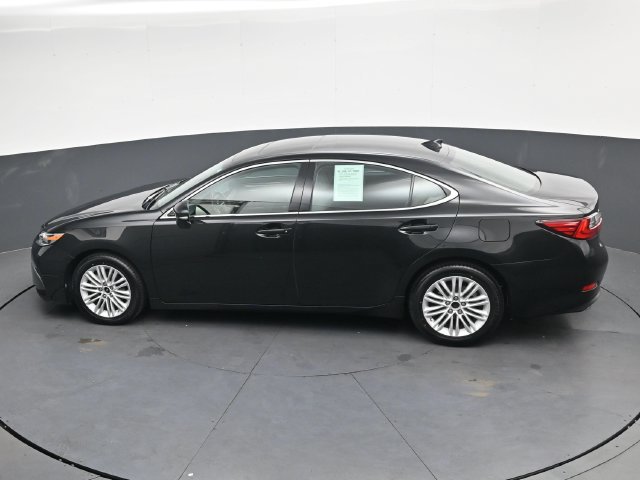 Used 2017 Lexus ES 350 w/ Premium Package FWD image 27