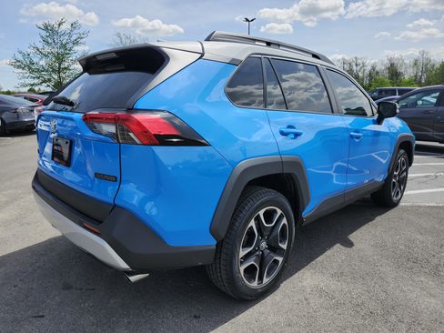 Used 2019 Toyota RAV4 Adventure w/ All Weather Liner Package AWD/4WD image 18