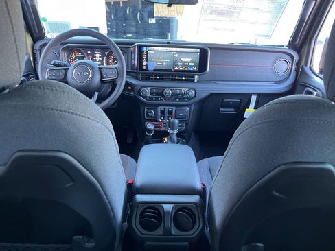 New 2026 Jeep Wrangler Rubicon AWD/4WD image 33