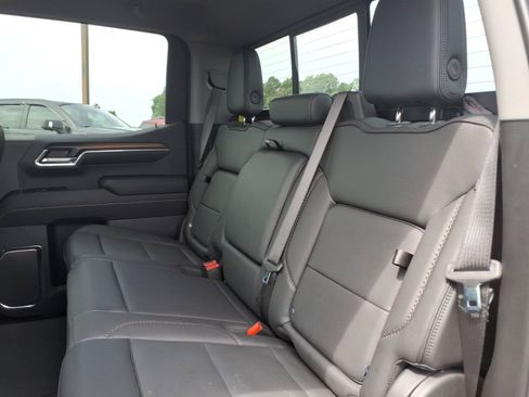Used 2024 GMC Sierra 1500 Denali w/ Technology Package AWD/4WD image 13