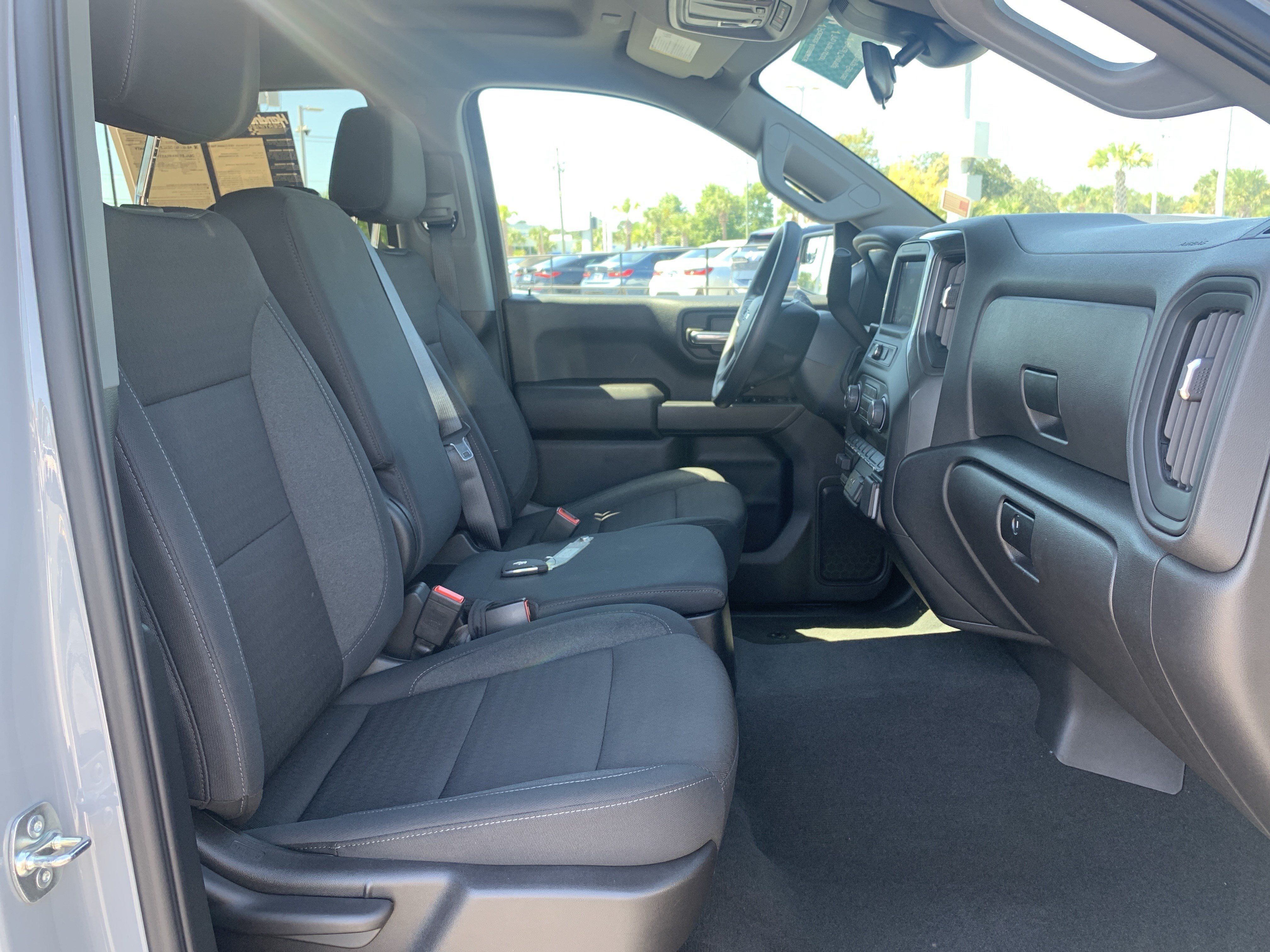 Used 2025 Chevrolet Silverado 1500 Custom Trail Boss AWD/4WD image 31