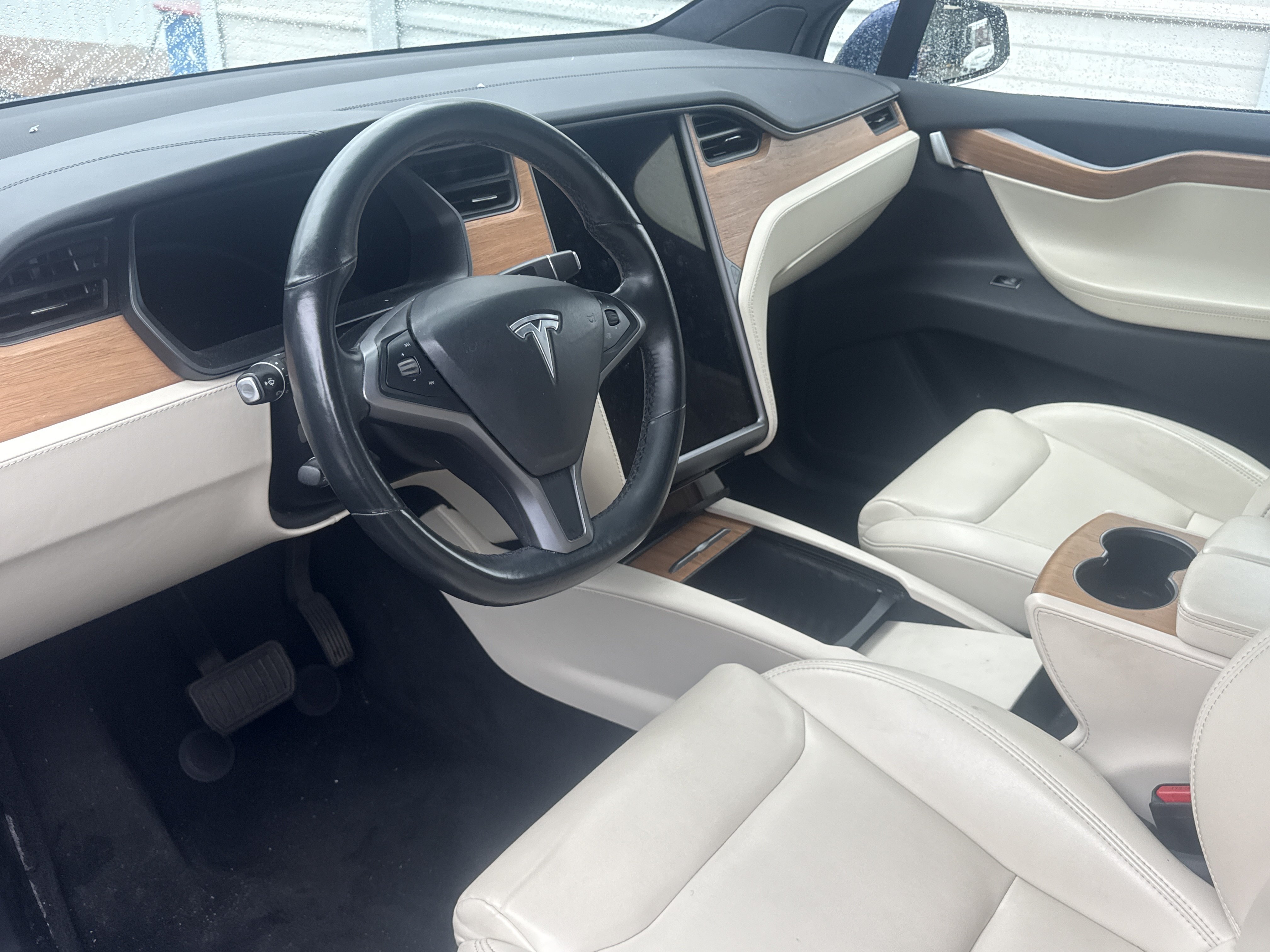 Used 2020 Tesla Model X Long Range AWD/4WD image 4