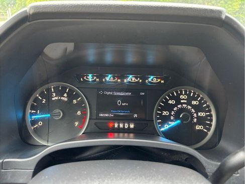 Used 2018 Ford F150 XLT w/ Equipment Group 302A Luxury AWD/4WD image 17
