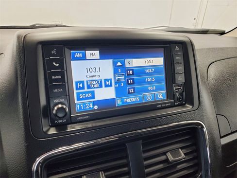 Used 2012 Dodge Grand Caravan SXT image 17