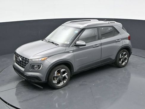 Used 2020 Hyundai Venue SEL w/ Convenience + Premium Package FWD image 28
