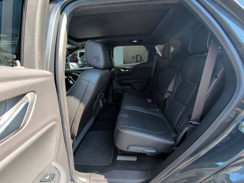 Used 2019 Chevrolet Blazer Premier w/ Sun and Wheels Package AWD/4WD image 12