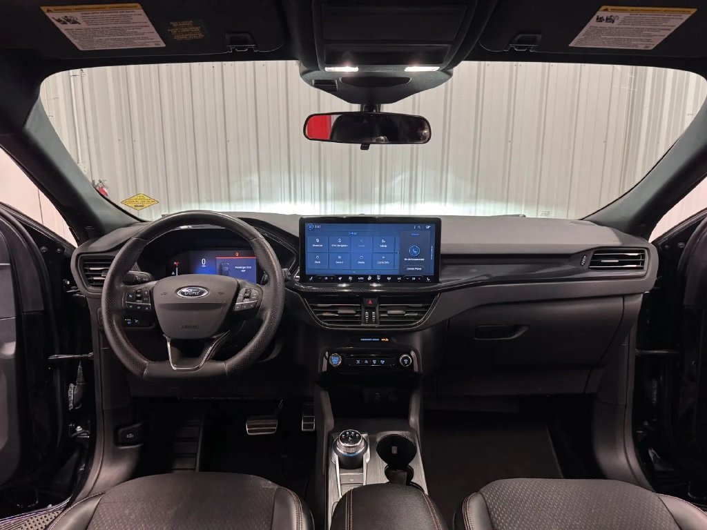 Used 2024 Ford Escape ST-Line w/ Tech Pack #1 AWD/4WD image 30