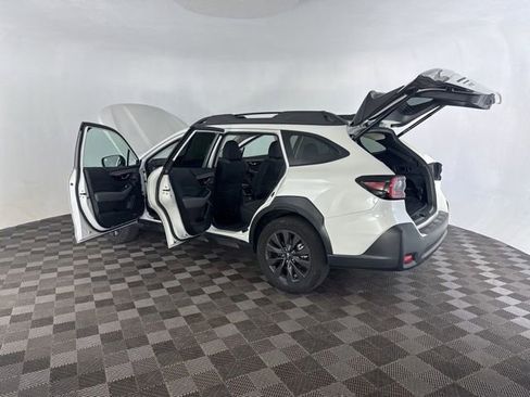 Used 2025 Subaru Outback Onyx Edition AWD/4WD image 20