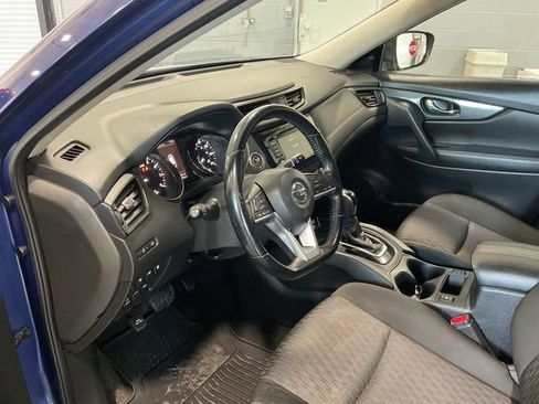 Used 2020 Nissan Rogue SV AWD/4WD image 9