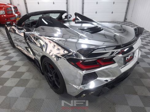 Used 2024 Chevrolet Corvette Stingray Premium Conv w/ Z51 Performance Package RWD image 17