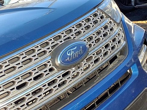 Used 2021 Ford Explorer Limited w/ Equipment Group 301A image 31