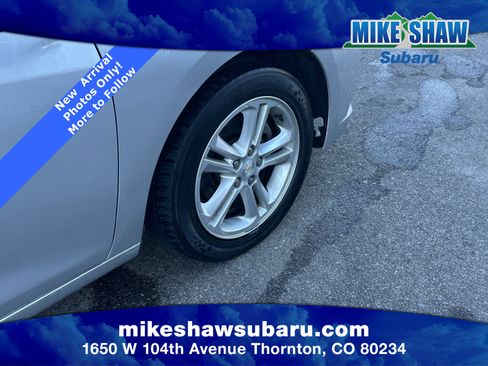 Used 2017 Chevrolet Cruze LT image 12